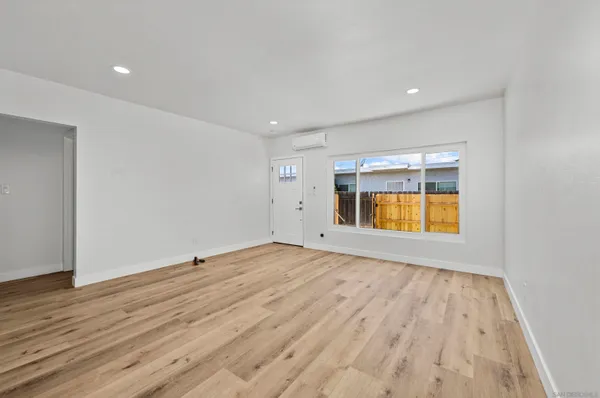 $1,300,000 | 6979 Amherst Street, San Diego, CA 92115