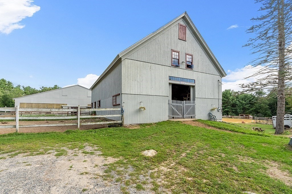 14 Ed Clark Road Hubbardston, MA 01452 - Photo 4 of 41