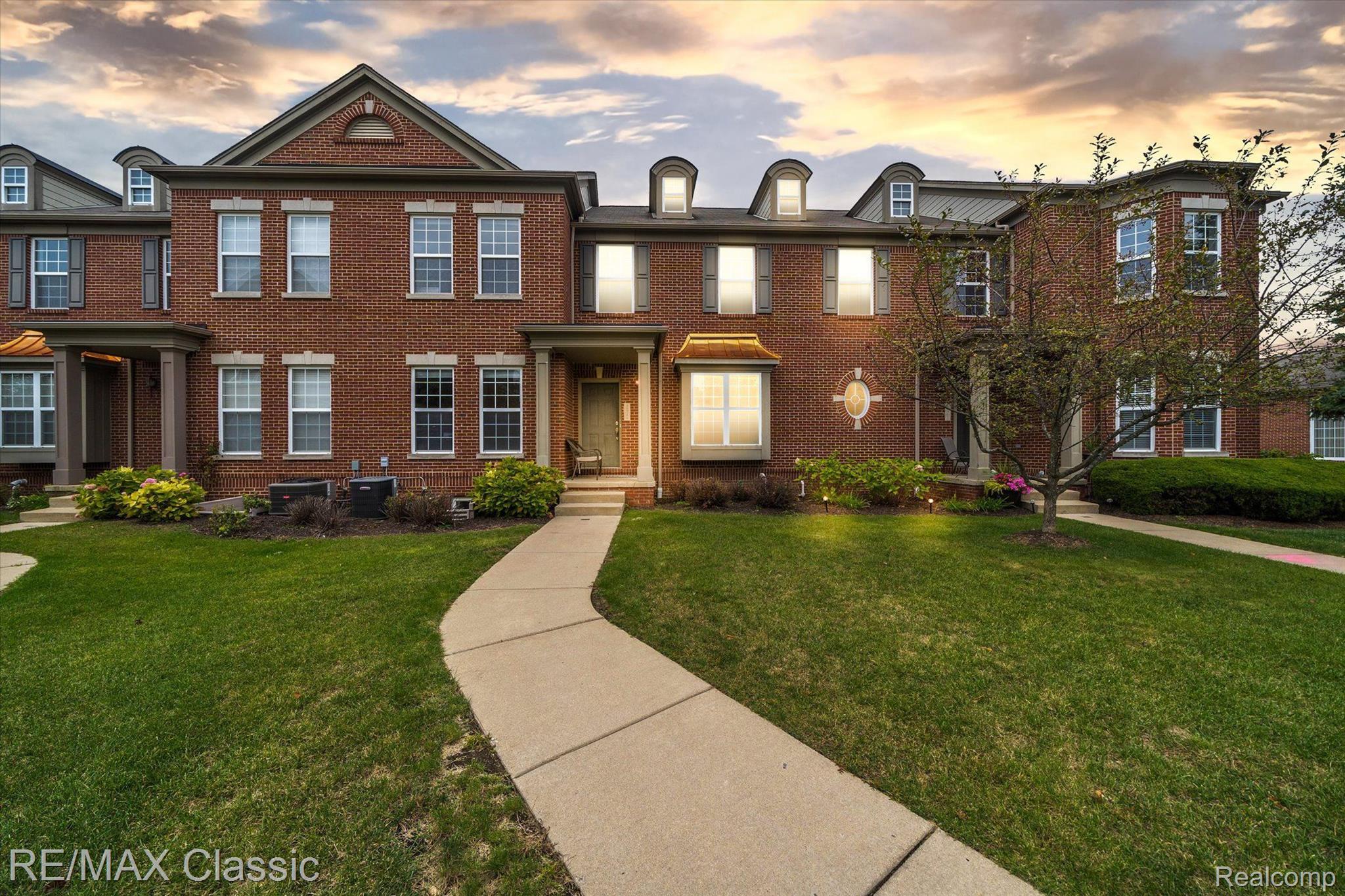 49746 Potomac Road Canton, MI 48188 - Photo 1 of 46 Gallery Image 1
