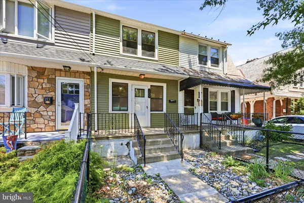 $2,600 | 269 Monroe Street, Bristol, PA 19007