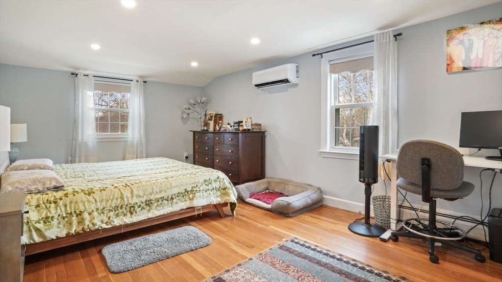 62 Sycamore Road Melrose, MA 02176 - Photo 11 of 18