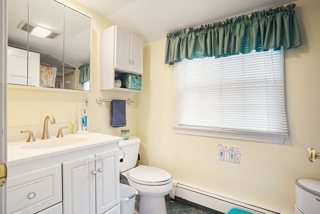 62 Sycamore Road Melrose, MA 02176 - Photo 12 of 18