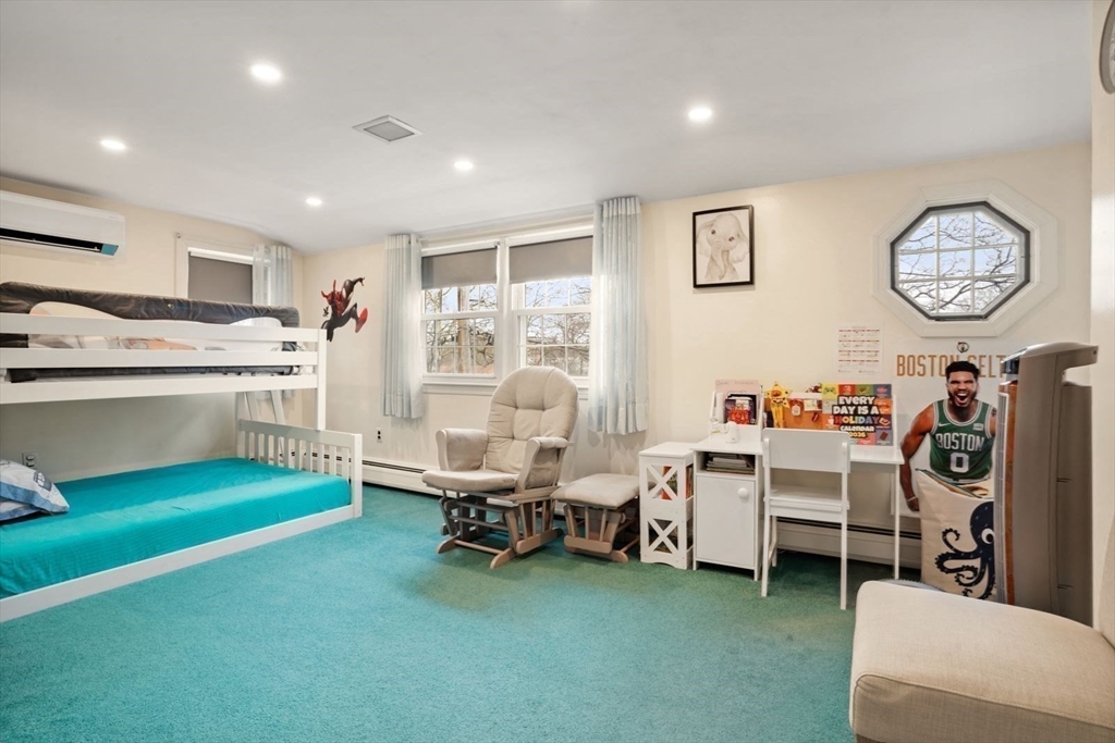 62 Sycamore Road Melrose, MA 02176 - Photo 13 of 18