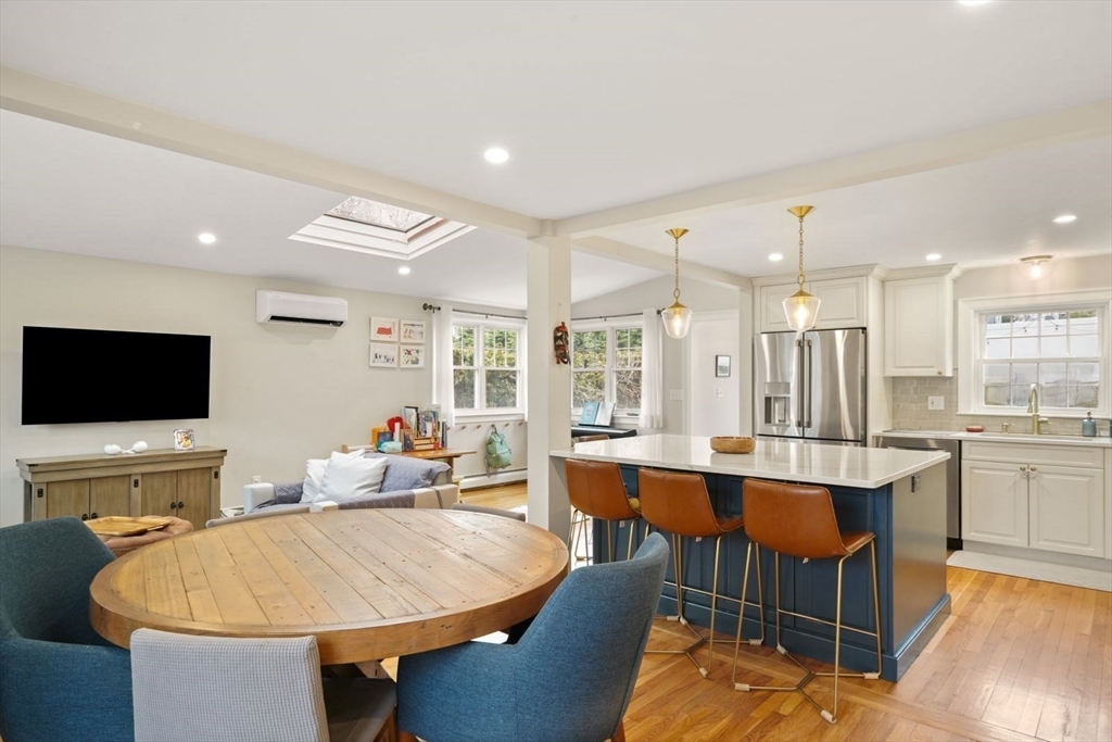 62 Sycamore Road Melrose, MA 02176 - Photo 4 of 18