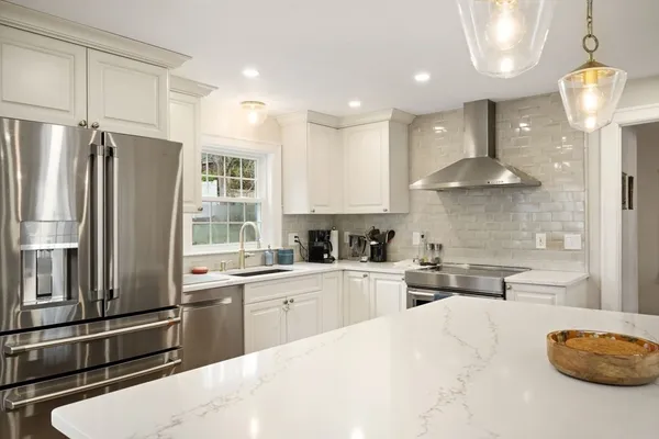 $4,650 | 62 Sycamore Road, Melrose, MA 02176