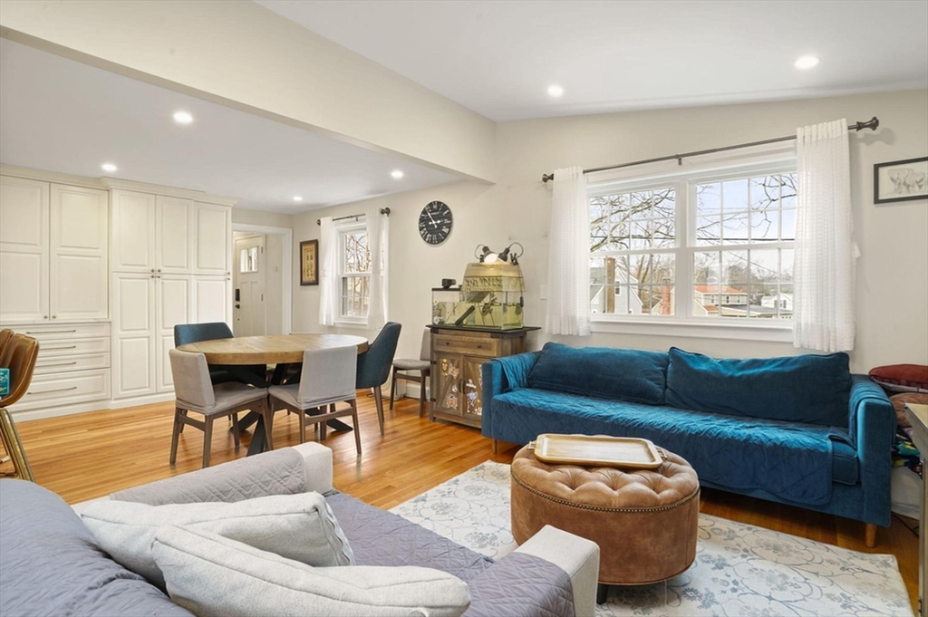 62 Sycamore Road Melrose, MA 02176 - Photo 6 of 18