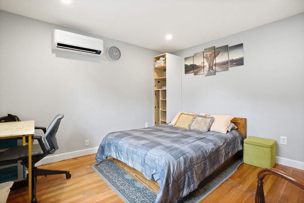 62 Sycamore Road Melrose, MA 02176 - Photo 9 of 18