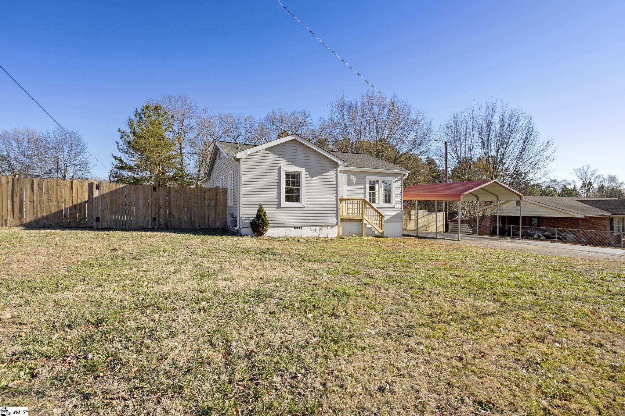 16 Rison Road Greenville, SC 29611 - Photo 13 of 34