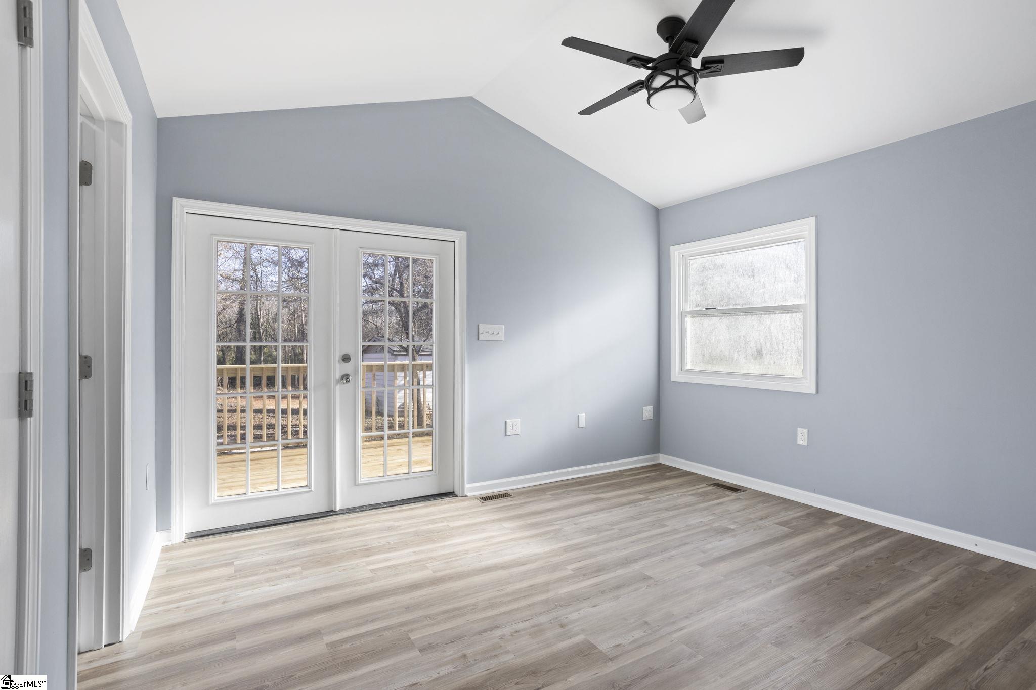 16 Rison Road Greenville, SC 29611 - Photo 19 of 34