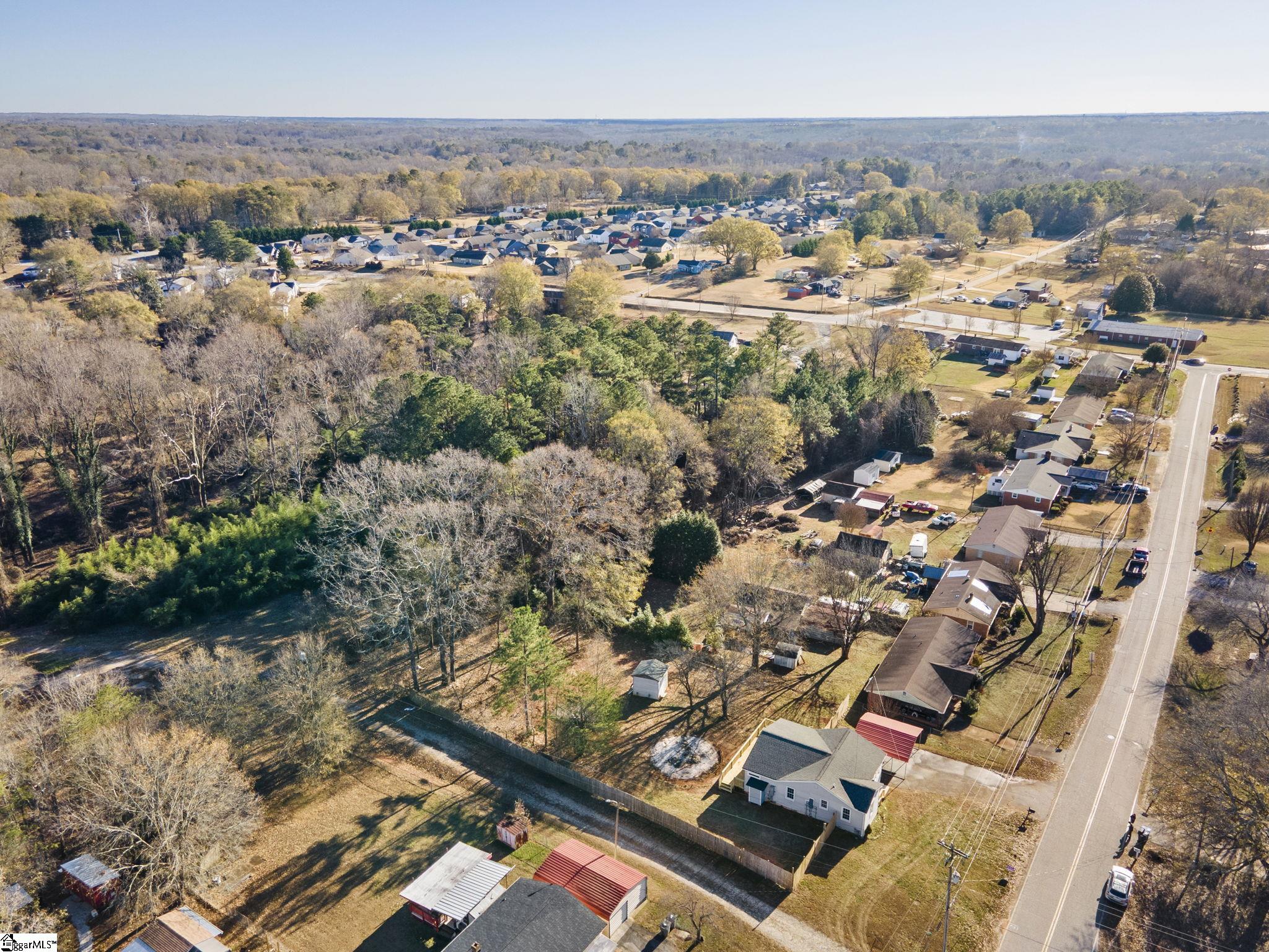 16 Rison Road Greenville, SC 29611 - Photo 33 of 34