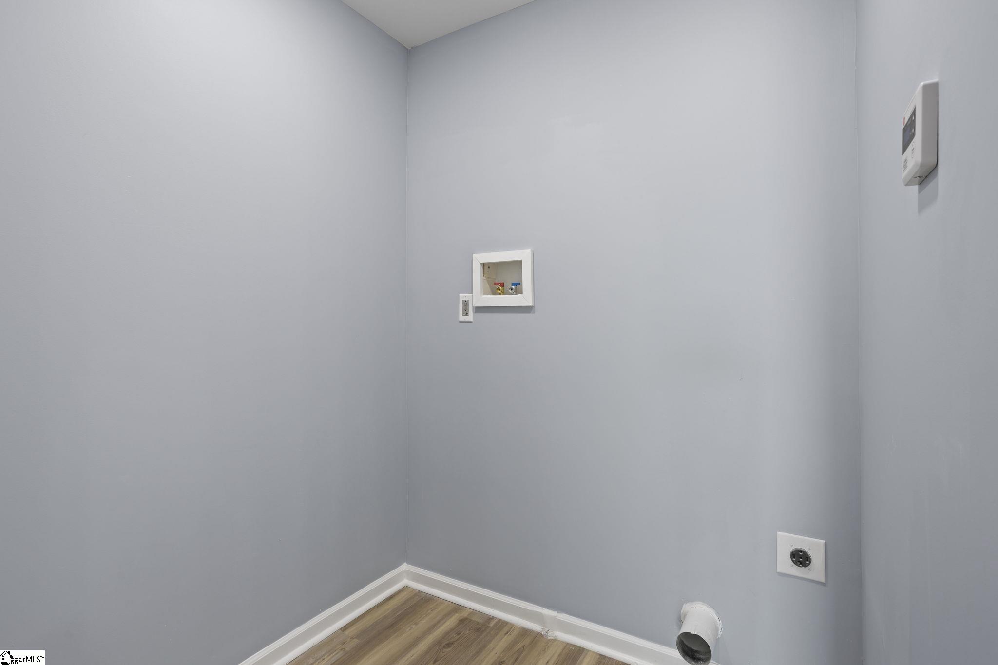 16 Rison Road Greenville, SC 29611 - Photo 8 of 34