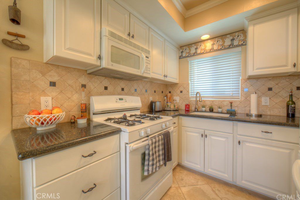 5568 Orange Cypress, CA 90630 - Photo 6 of 25