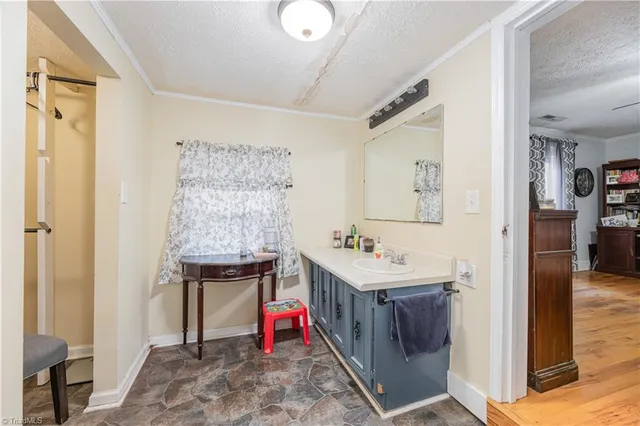 $295,000 | 334 East Swannanoa Avenue, Liberty, NC 27298