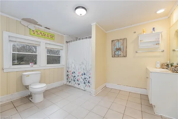 $285,000 | 334 East Swannanoa Avenue, Liberty, NC 27298