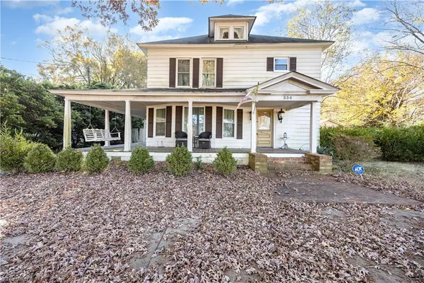 $285,000 | 334 East Swannanoa Avenue, Liberty, NC 27298