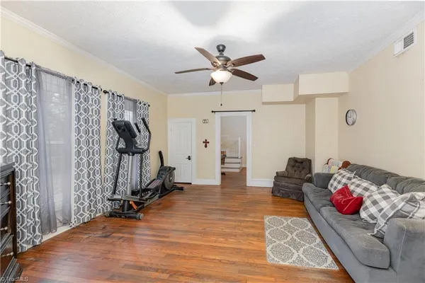 $285,000 | 334 East Swannanoa Avenue, Liberty, NC 27298