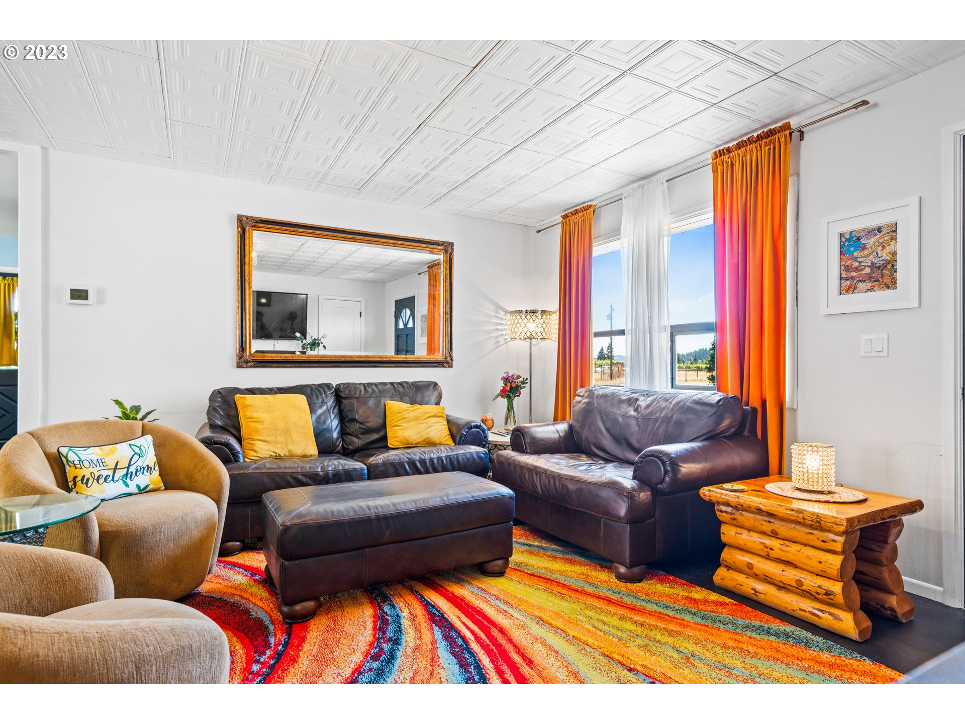 279 Pioneer Road Dallas, OR 97338 - Photo 11 of 48 a living room with furniture and a couch