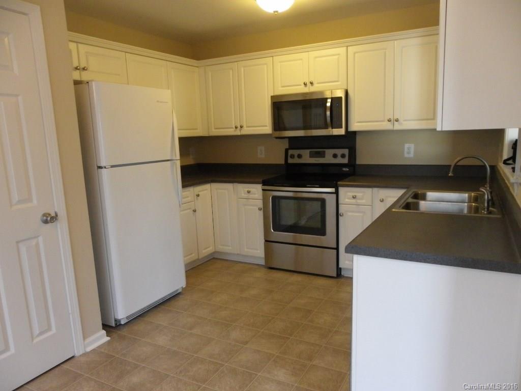 623 Red Hawk Way Clover, SC 29710 - Photo 3 of 12 Gallery Image 3