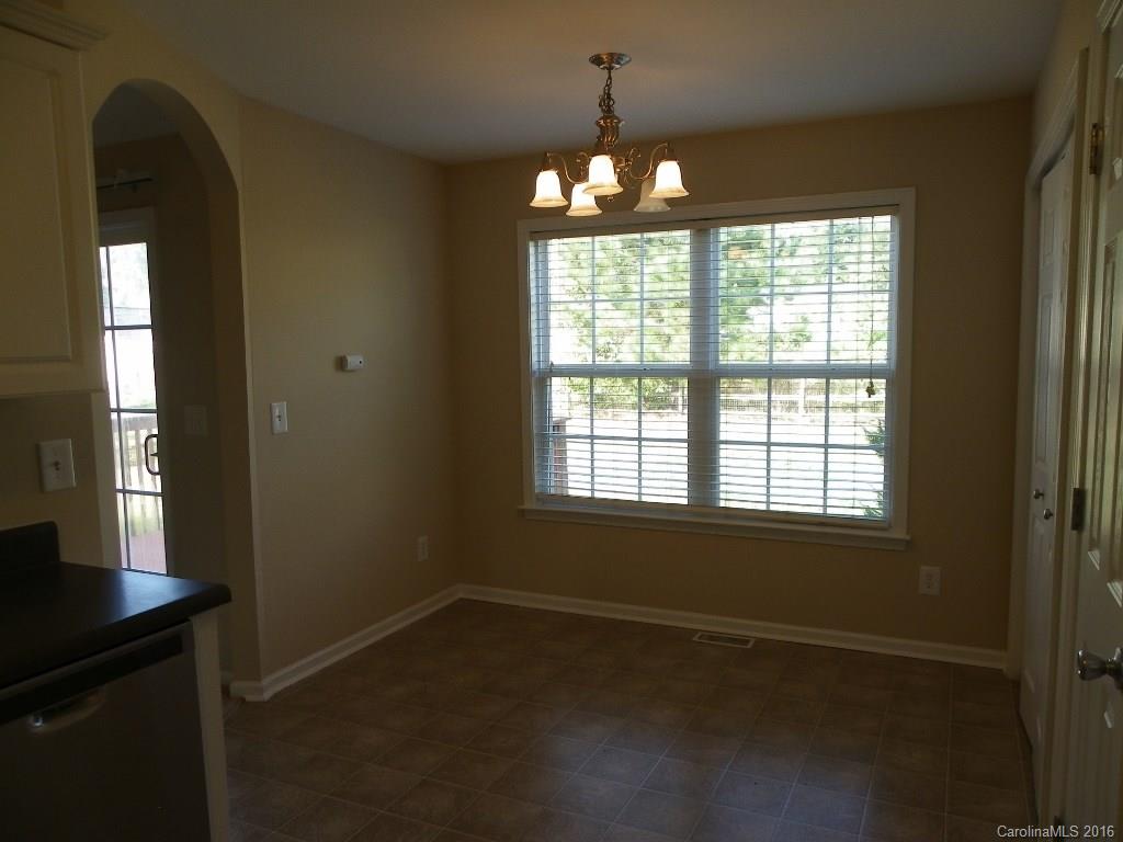 623 Red Hawk Way Clover, SC 29710 - Photo 4 of 12 Gallery Image 4