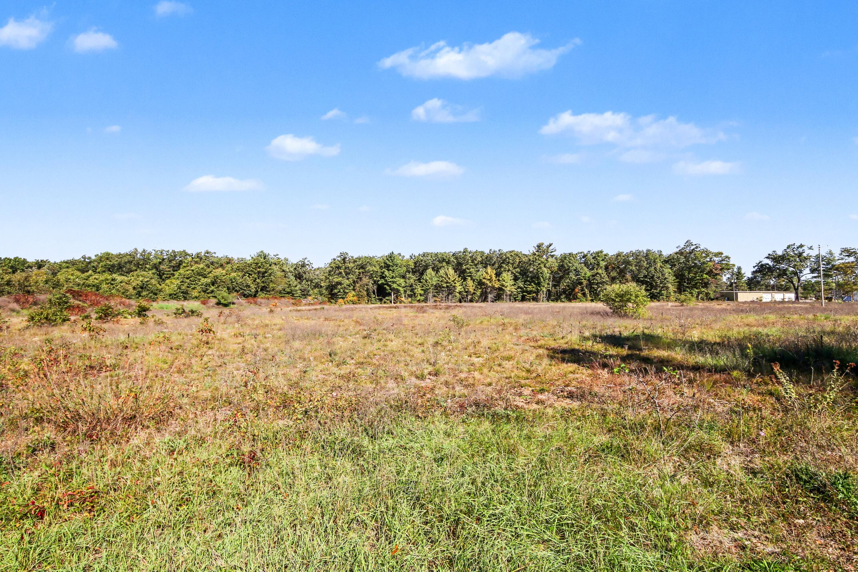 801 South Maple Island Road Muskegon, MI 49442 - Photo 1 of 10 img_7523