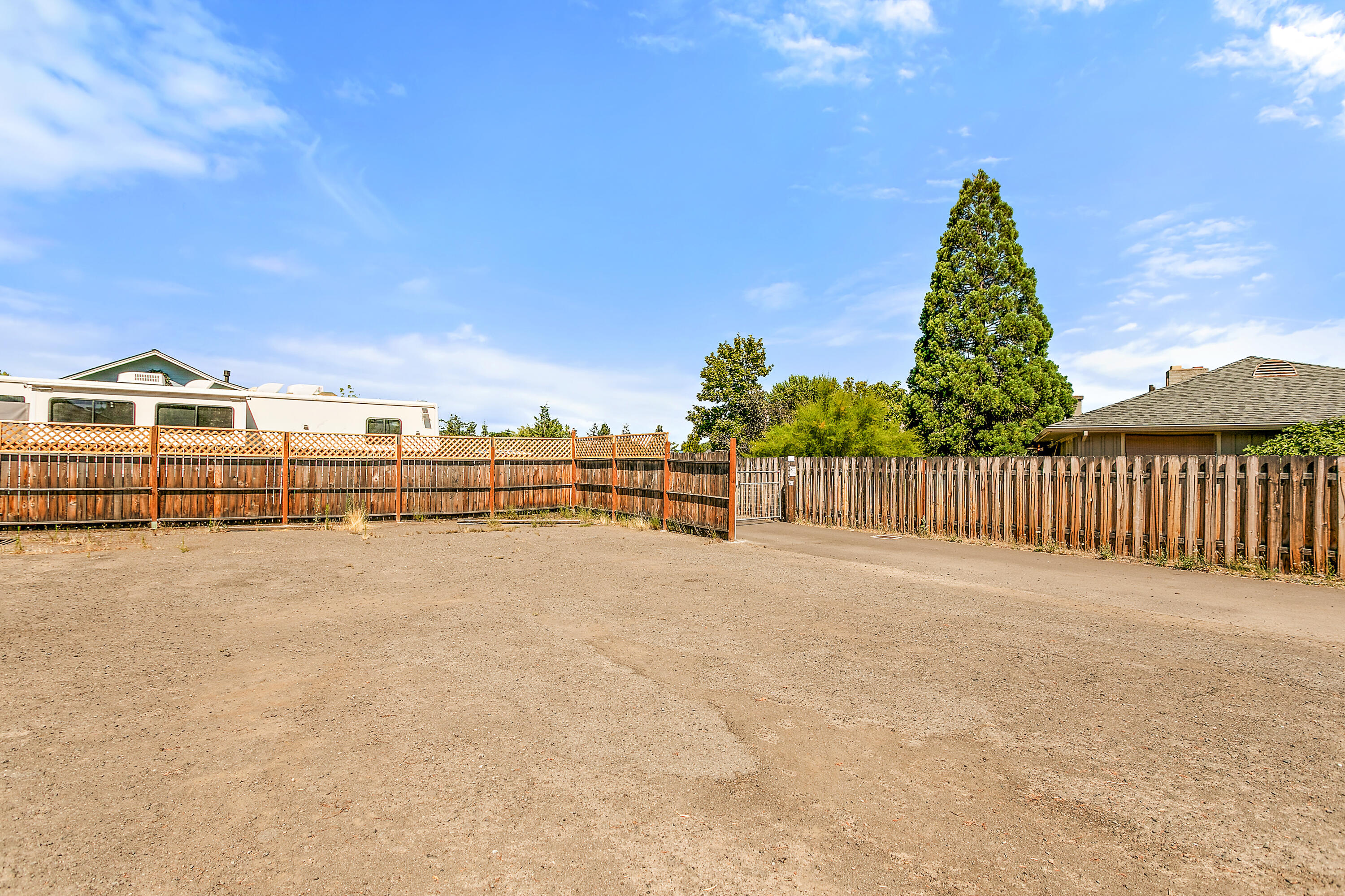 2601 Merriman Road Medford, OR 97501 - Photo 72 of 79 MerrimanRd2601-5773