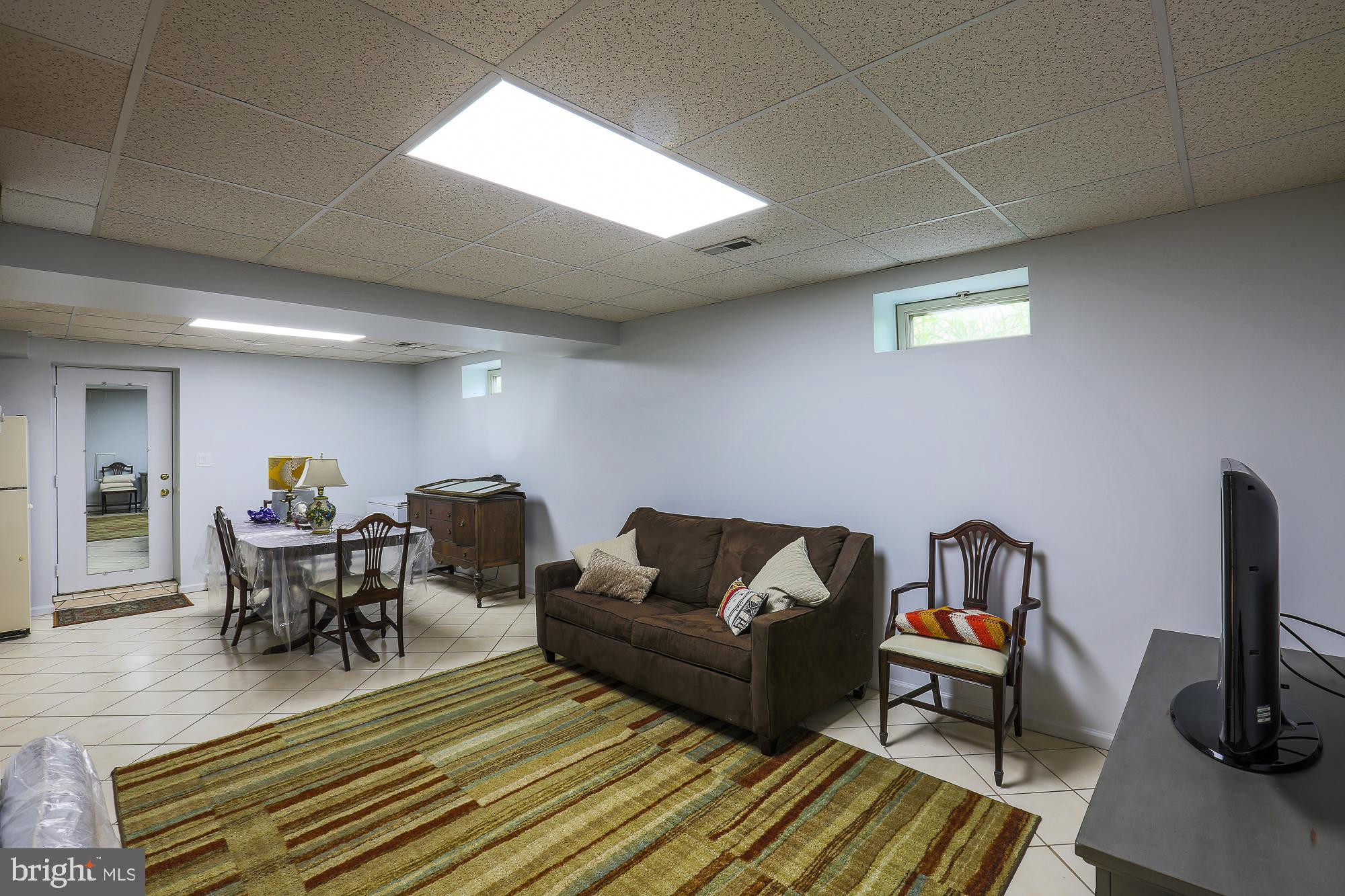 3020 Temple Gate Road Baltimore, MD 21209 - Photo 21 of 37