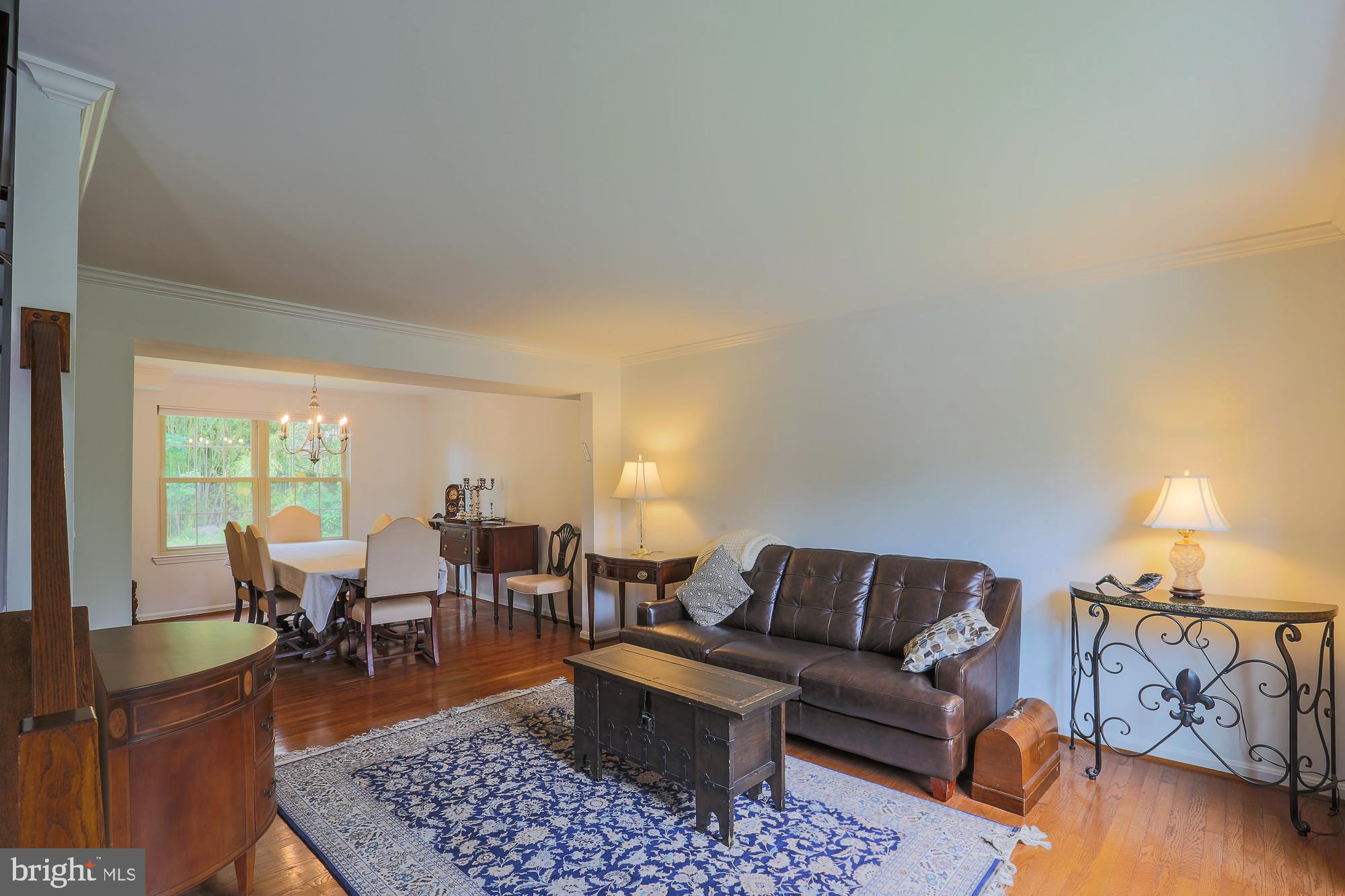 3020 Temple Gate Road Baltimore, MD 21209 - Photo 6 of 37