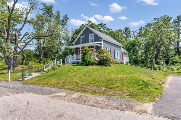$553,900 | 24 Jefferson Street, Derry, NH 03038