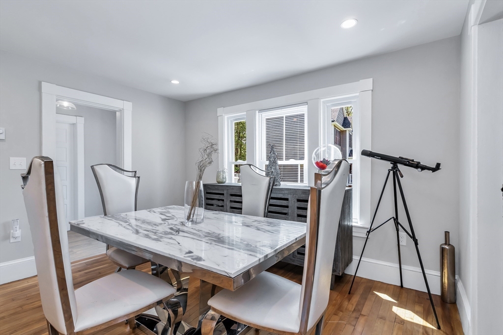 24 Jefferson Street Derry, NH 03038 - Photo 11 of 38