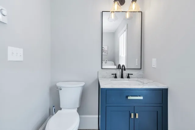 $553,900 | 24 Jefferson Street, Derry, NH 03038