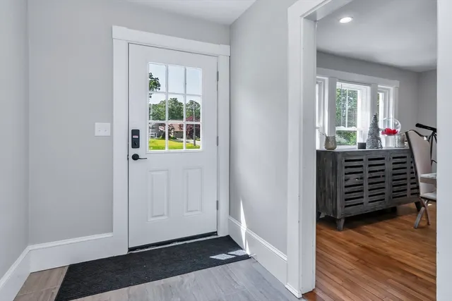 $553,900 | 24 Jefferson Street, Derry, NH 03038