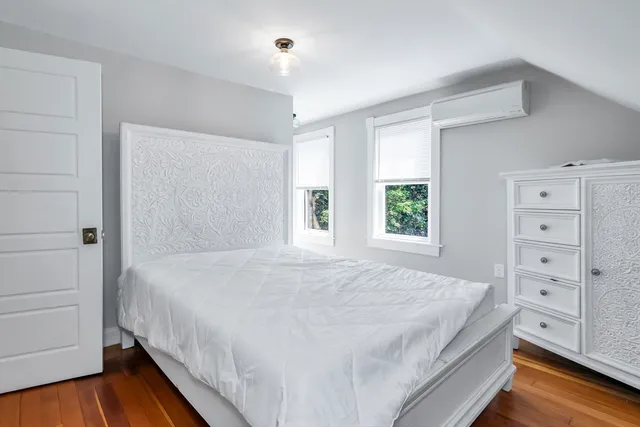 $553,900 | 24 Jefferson Street, Derry, NH 03038