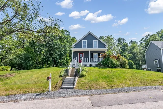 $553,900 | 24 Jefferson Street, Derry, NH 03038