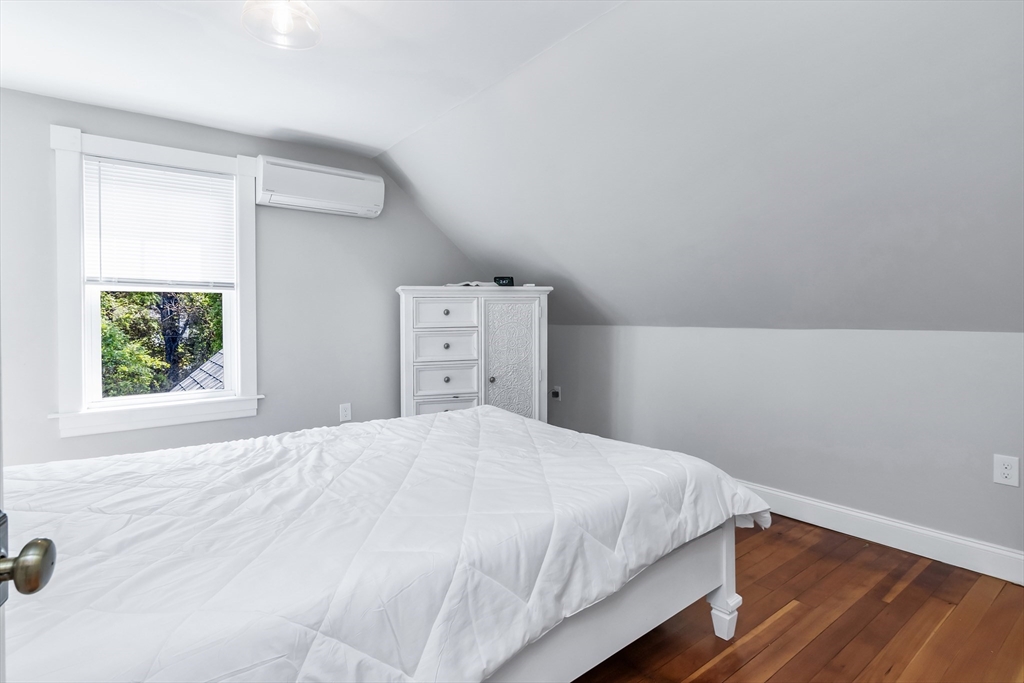 24 Jefferson Street Derry, NH 03038 - Photo 36 of 38