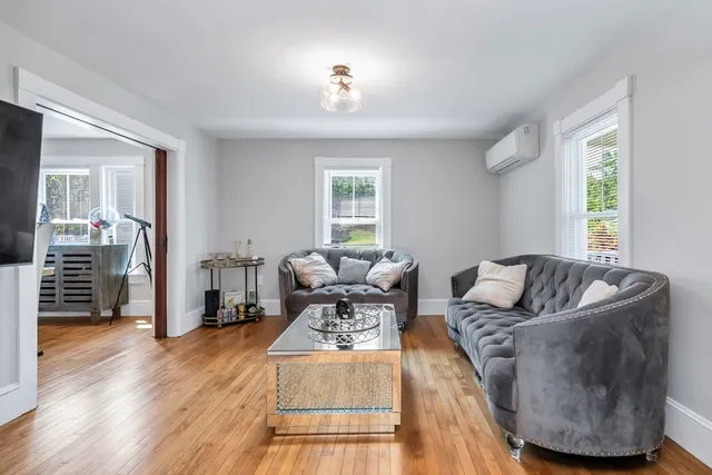 $553,900 | 24 Jefferson Street, Derry, NH 03038