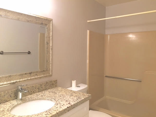 6324 Walk Circle Boca Raton, FL 33433 - Photo 8 of 10 Bath