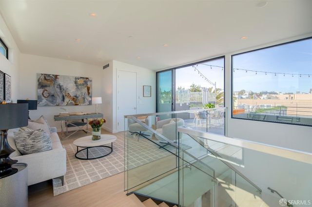 $2,165,000 | 3562 18th Street, San Francisco, CA 94110