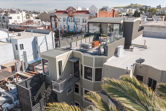 $2,165,000 | 3562 18th Street, San Francisco, CA 94110