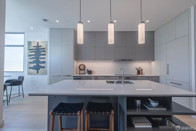 $2,165,000 | 3562 18th Street, San Francisco, CA 94110