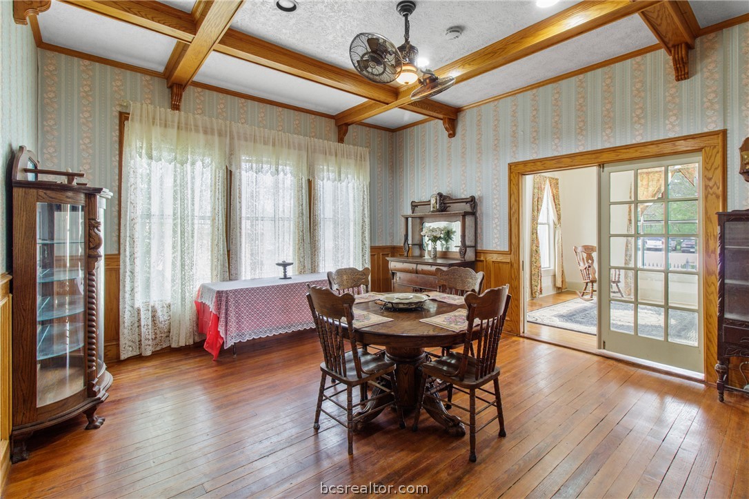 106 South Logan Avenue Bryan, TX 77803 - Photo 18 of 47