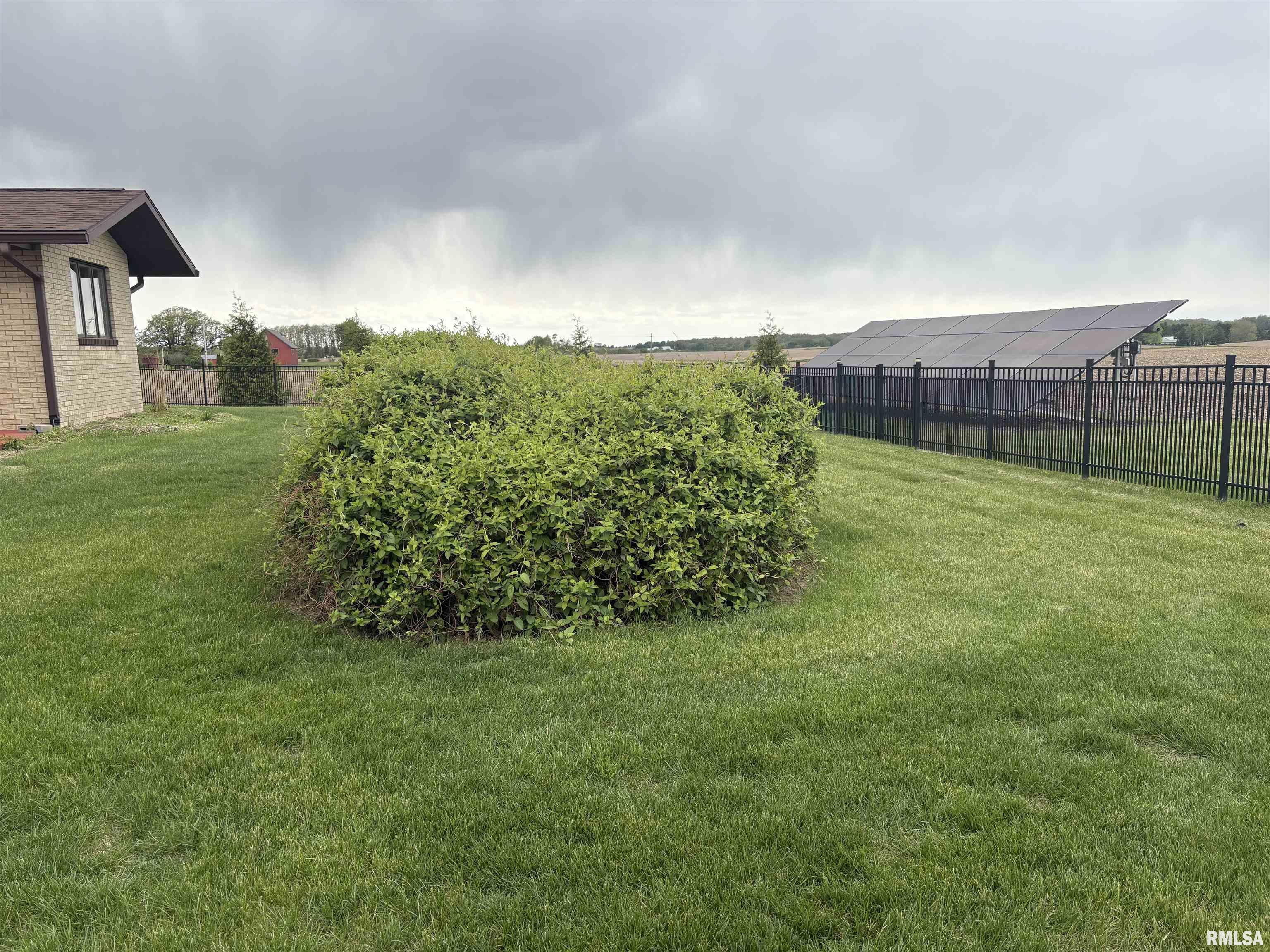 18067 Dee-Mac Road Deer Creek, IL 61733 - Photo 4 of 20
