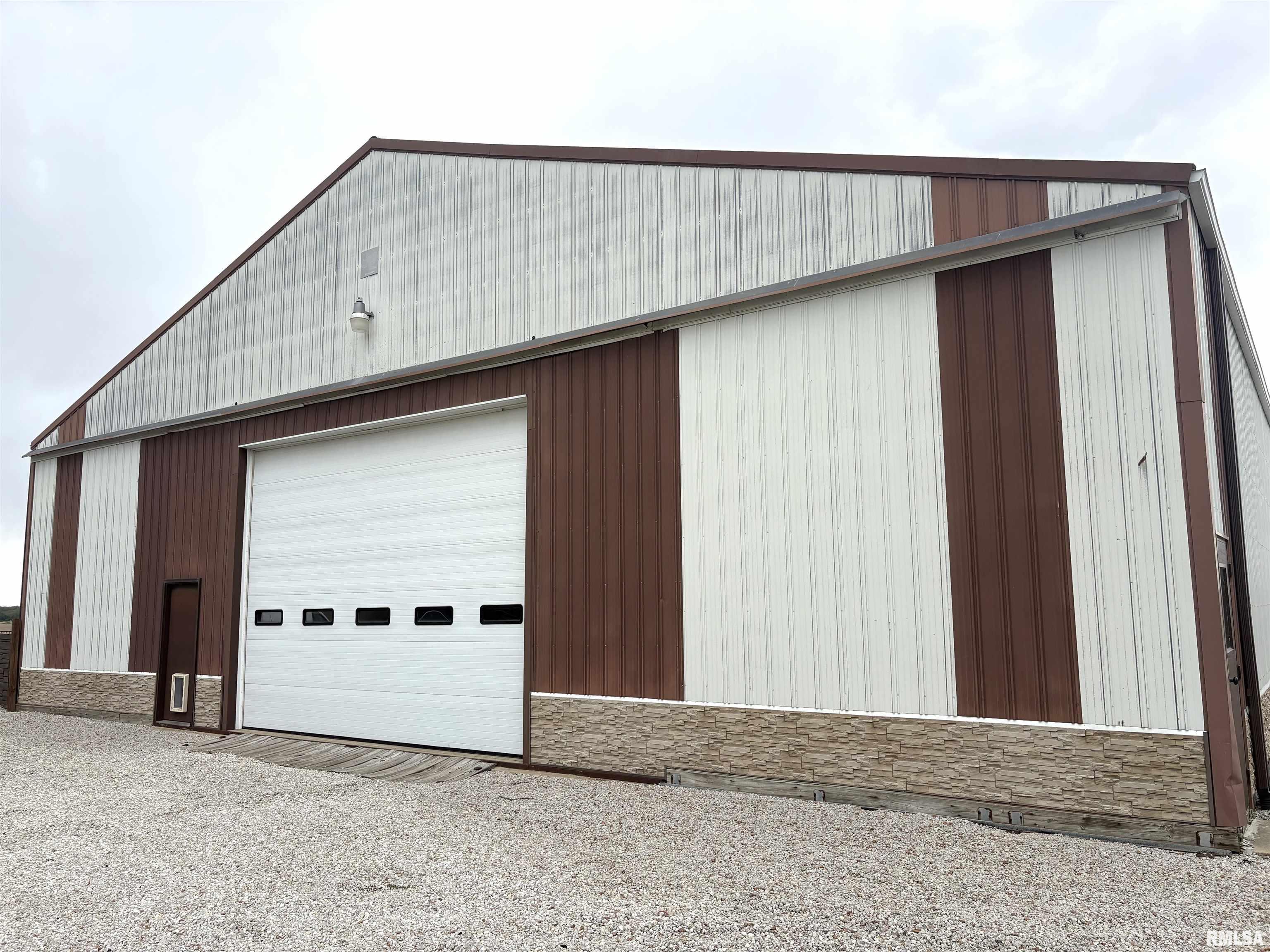 18067 Dee-Mac Road Deer Creek, IL 61733 - Photo 5 of 20