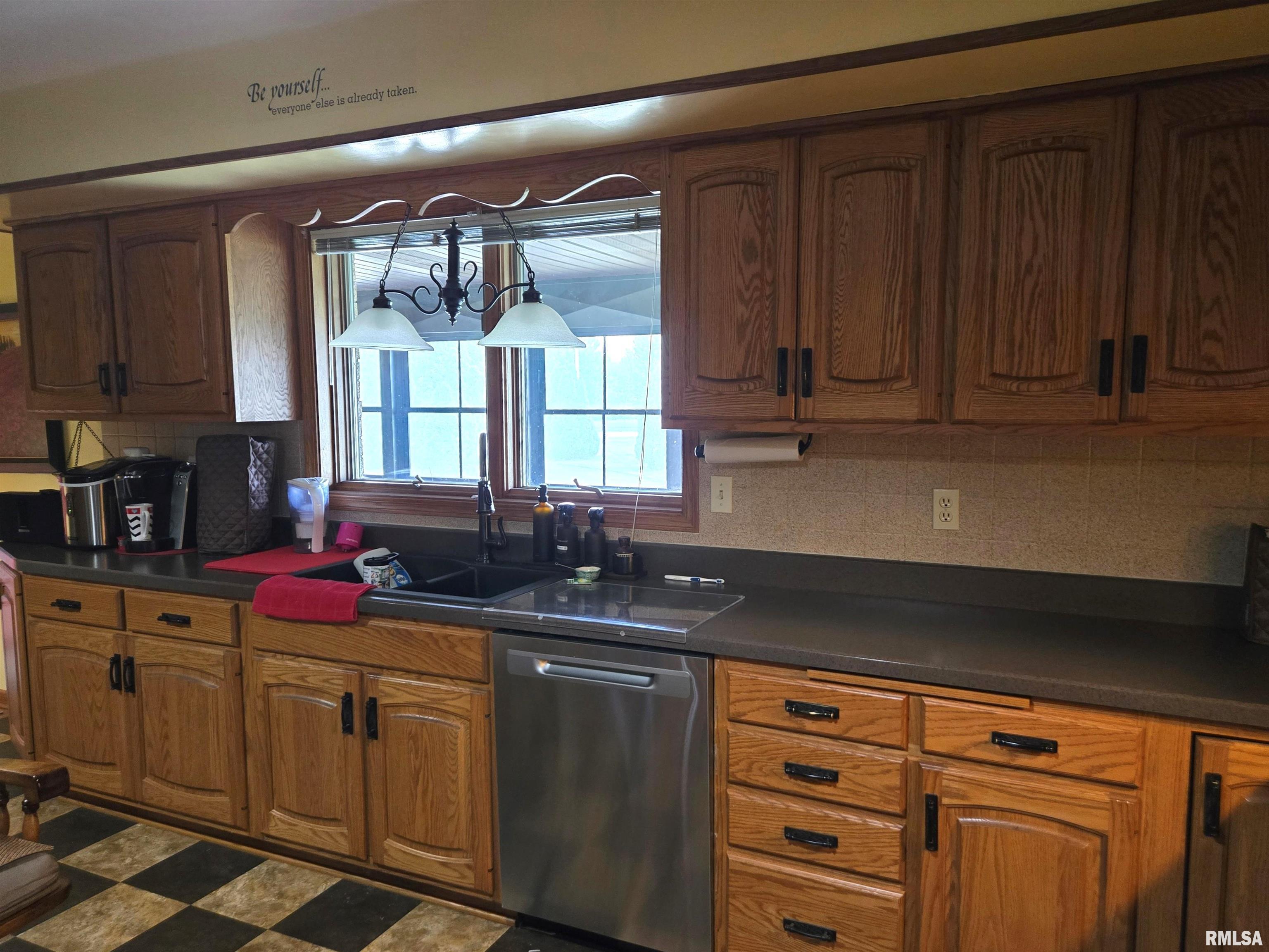 18067 Dee-Mac Road Deer Creek, IL 61733 - Photo 7 of 20