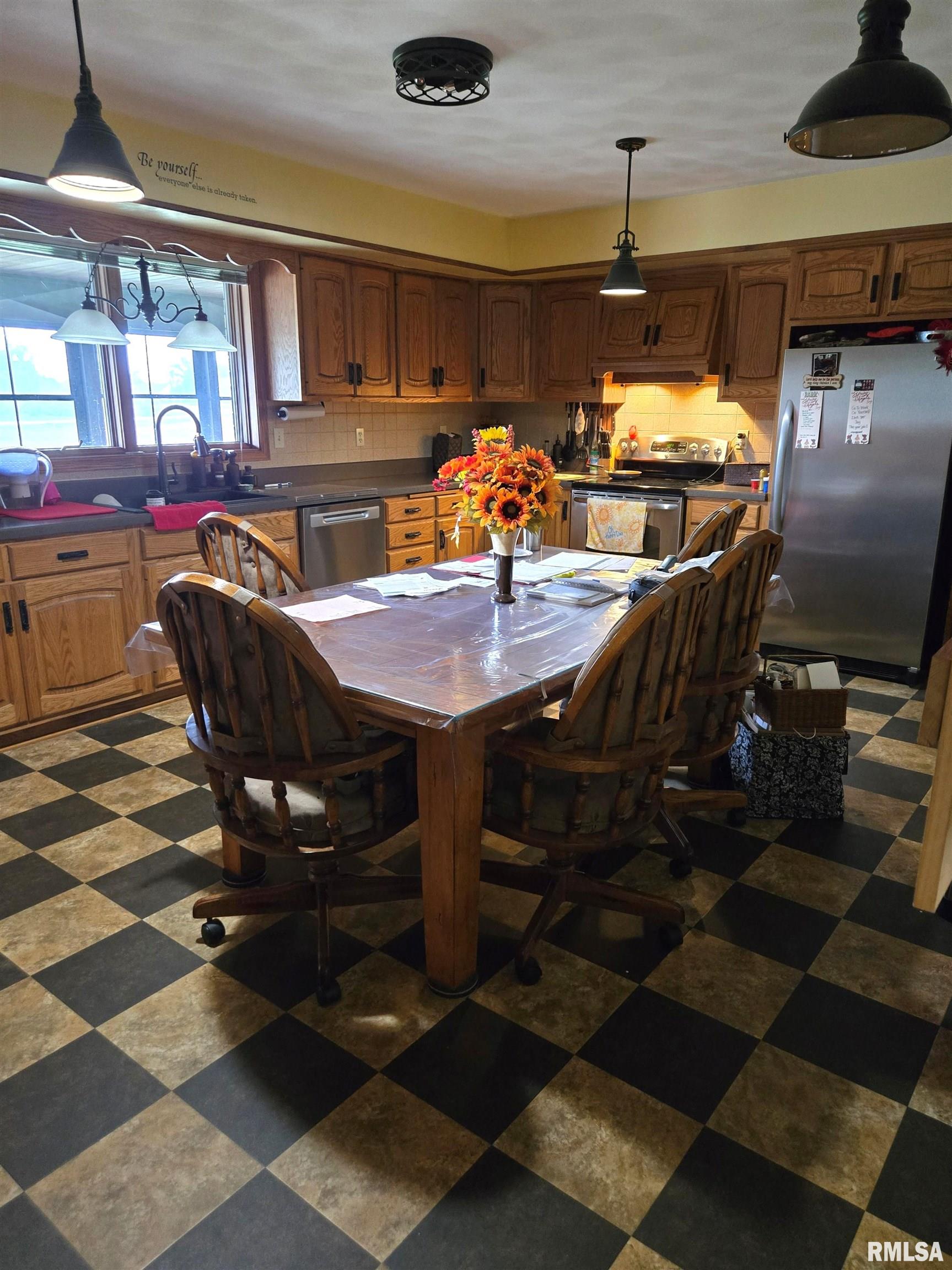18067 Dee-Mac Road Deer Creek, IL 61733 - Photo 8 of 20