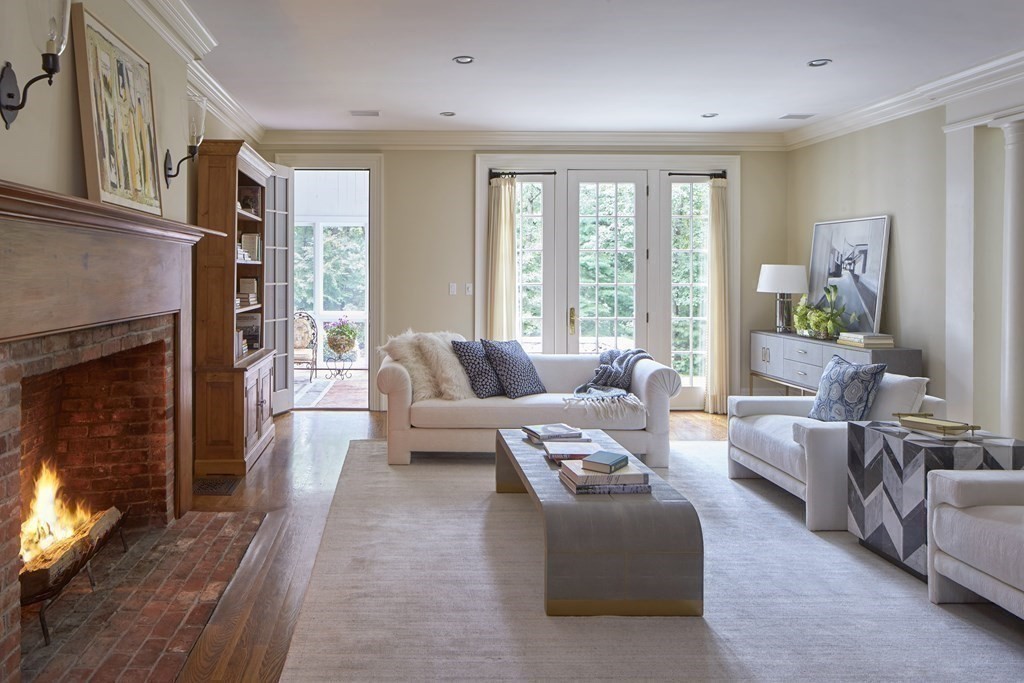 33 Meadowbrook Road Weston, MA 02493 - Photo 13 of 42