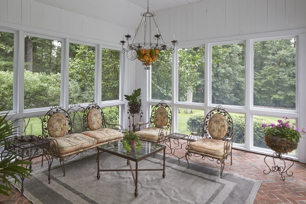 33 Meadowbrook Road Weston, MA 02493 - Photo 19 of 42