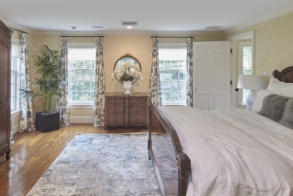 33 Meadowbrook Road Weston, MA 02493 - Photo 21 of 42