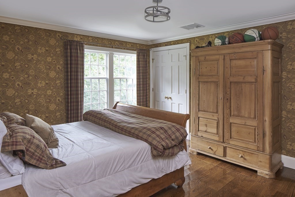 33 Meadowbrook Road Weston, MA 02493 - Photo 26 of 42