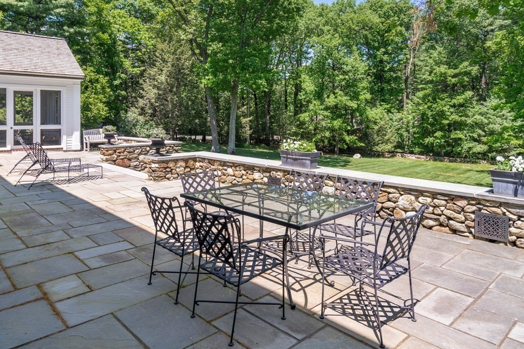 33 Meadowbrook Road Weston, MA 02493 - Photo 38 of 42