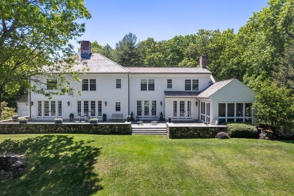 33 Meadowbrook Road Weston, MA 02493 - Photo 5 of 42